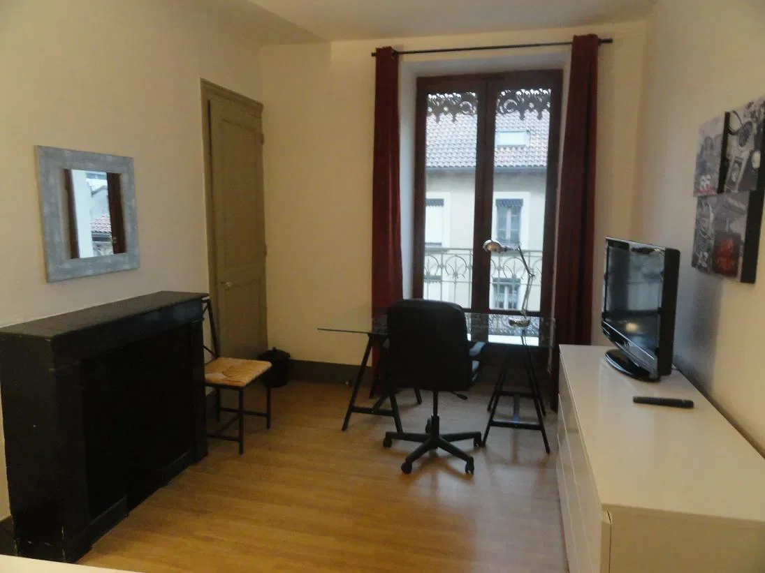 Chambre Rue Revol à Grenoble