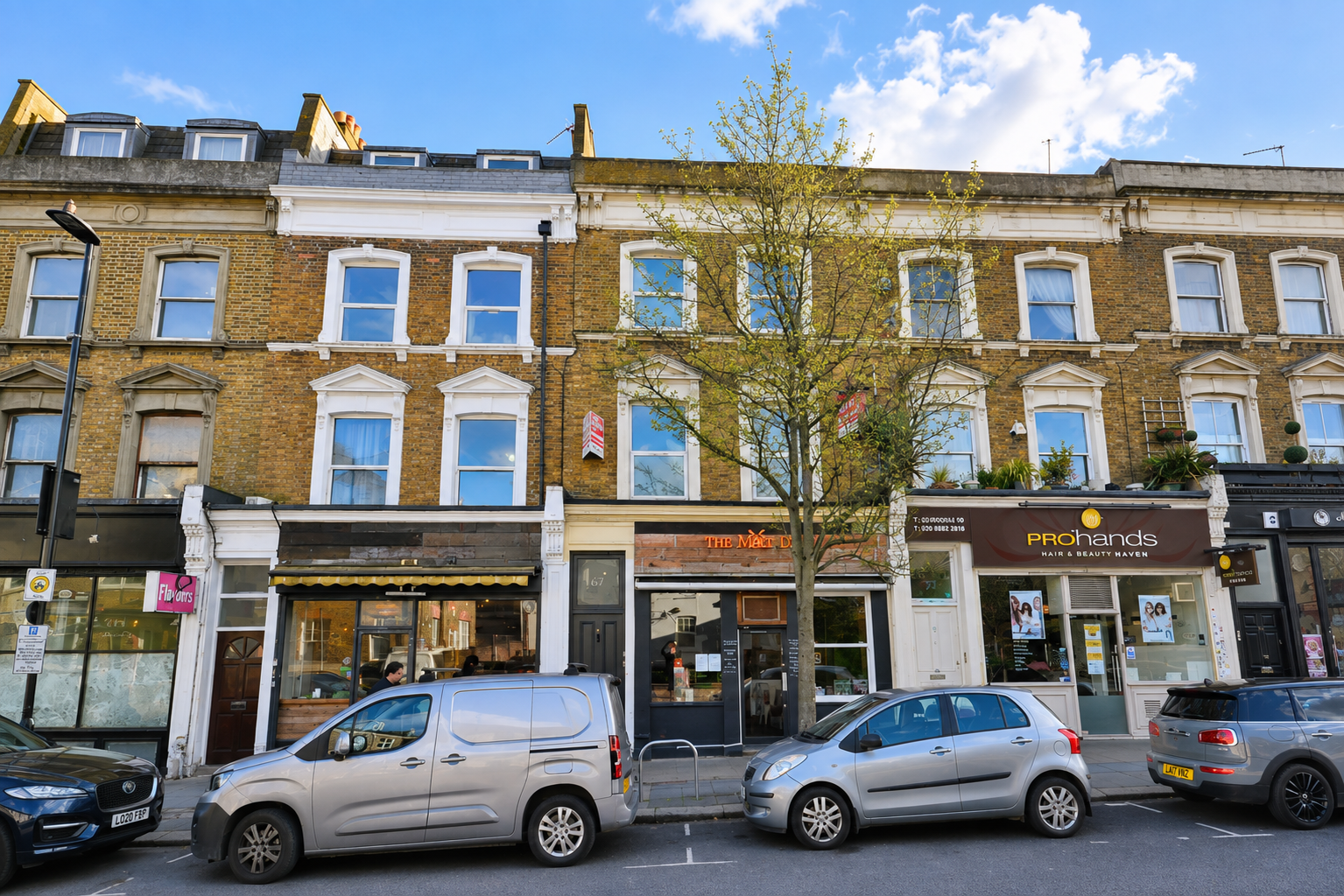 Flat Churchfield Road in Greater London