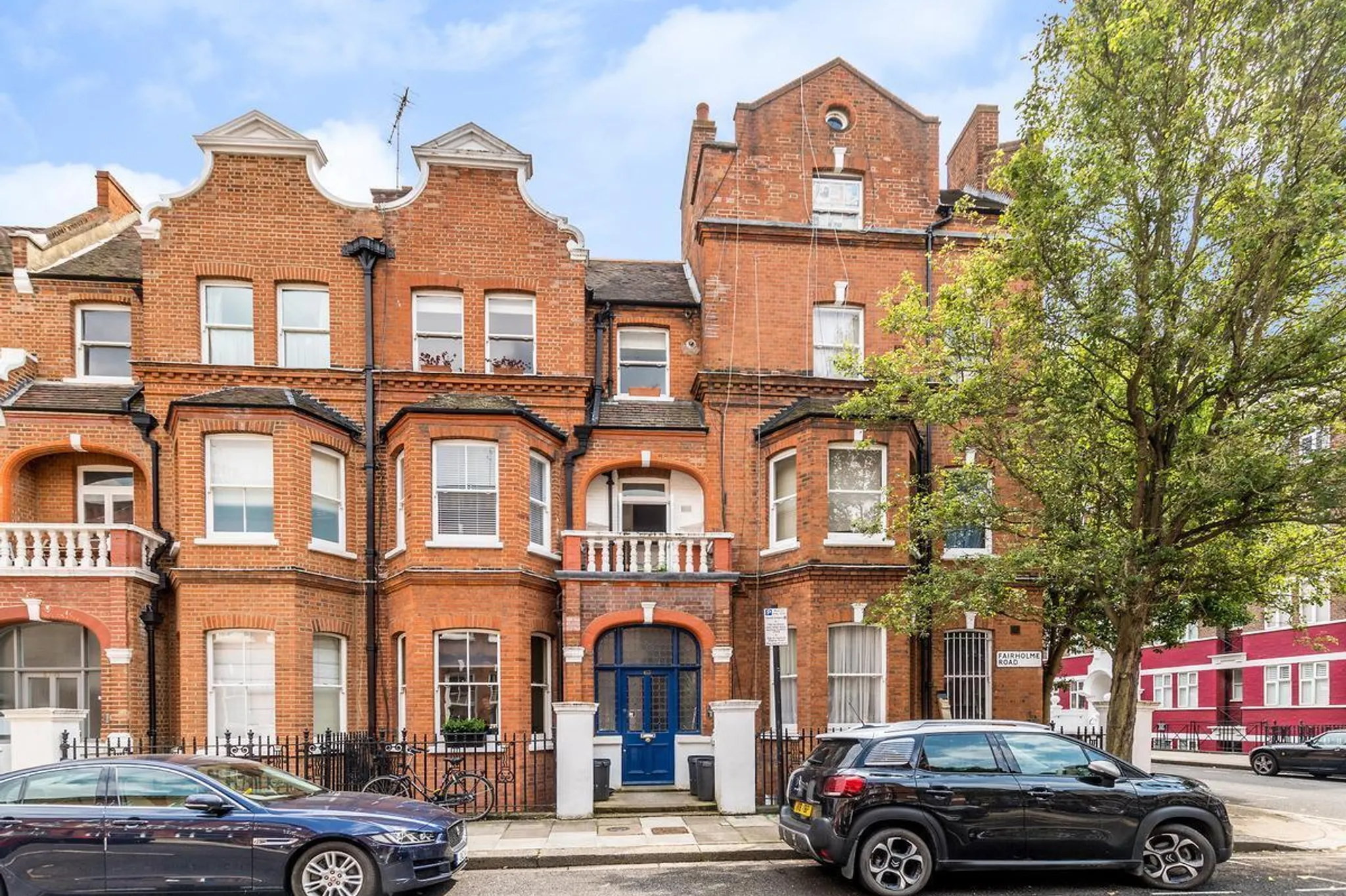 Flat Fairholme Road in Greater London