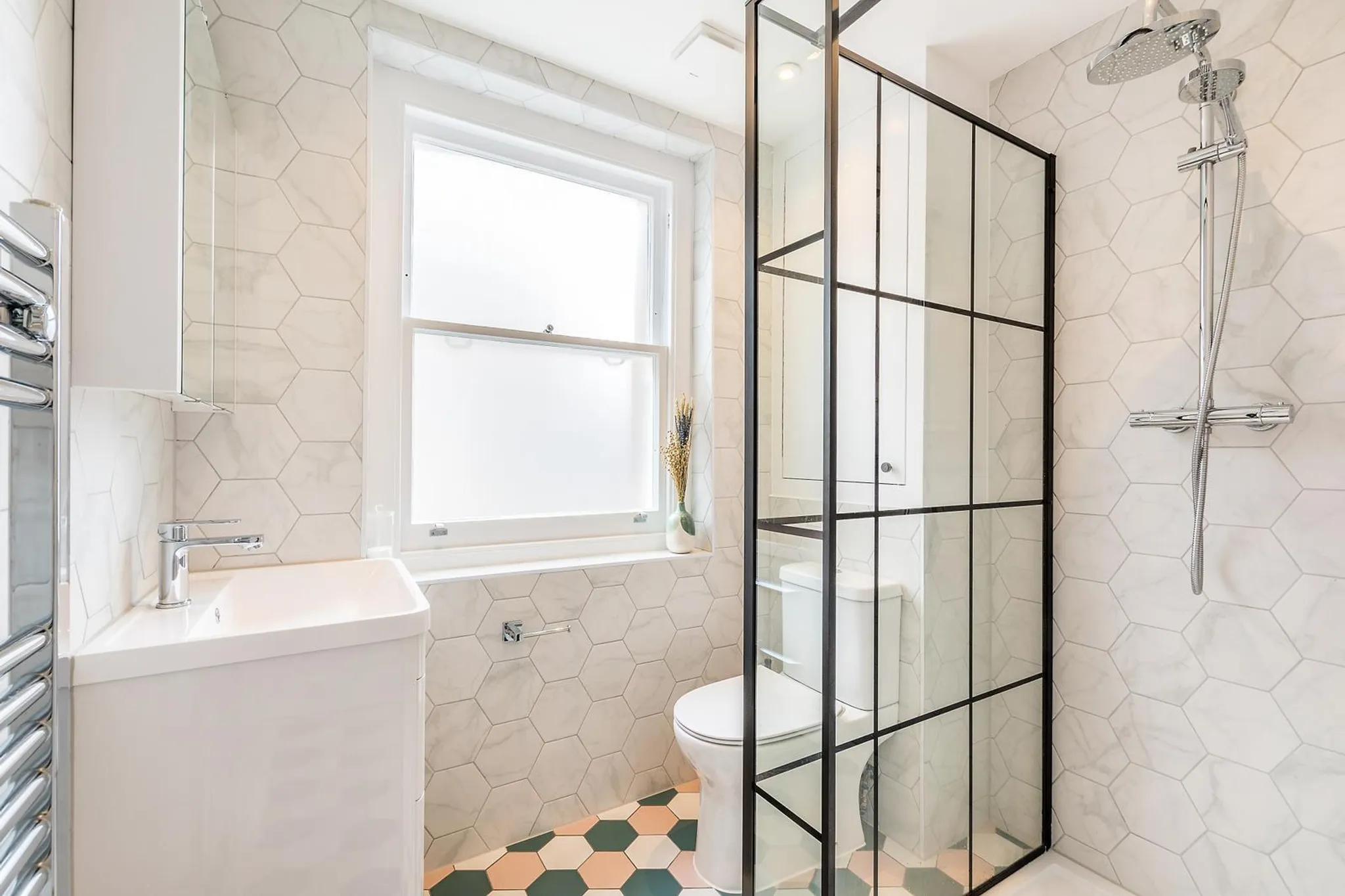 Flat Fairholme Road in Greater London