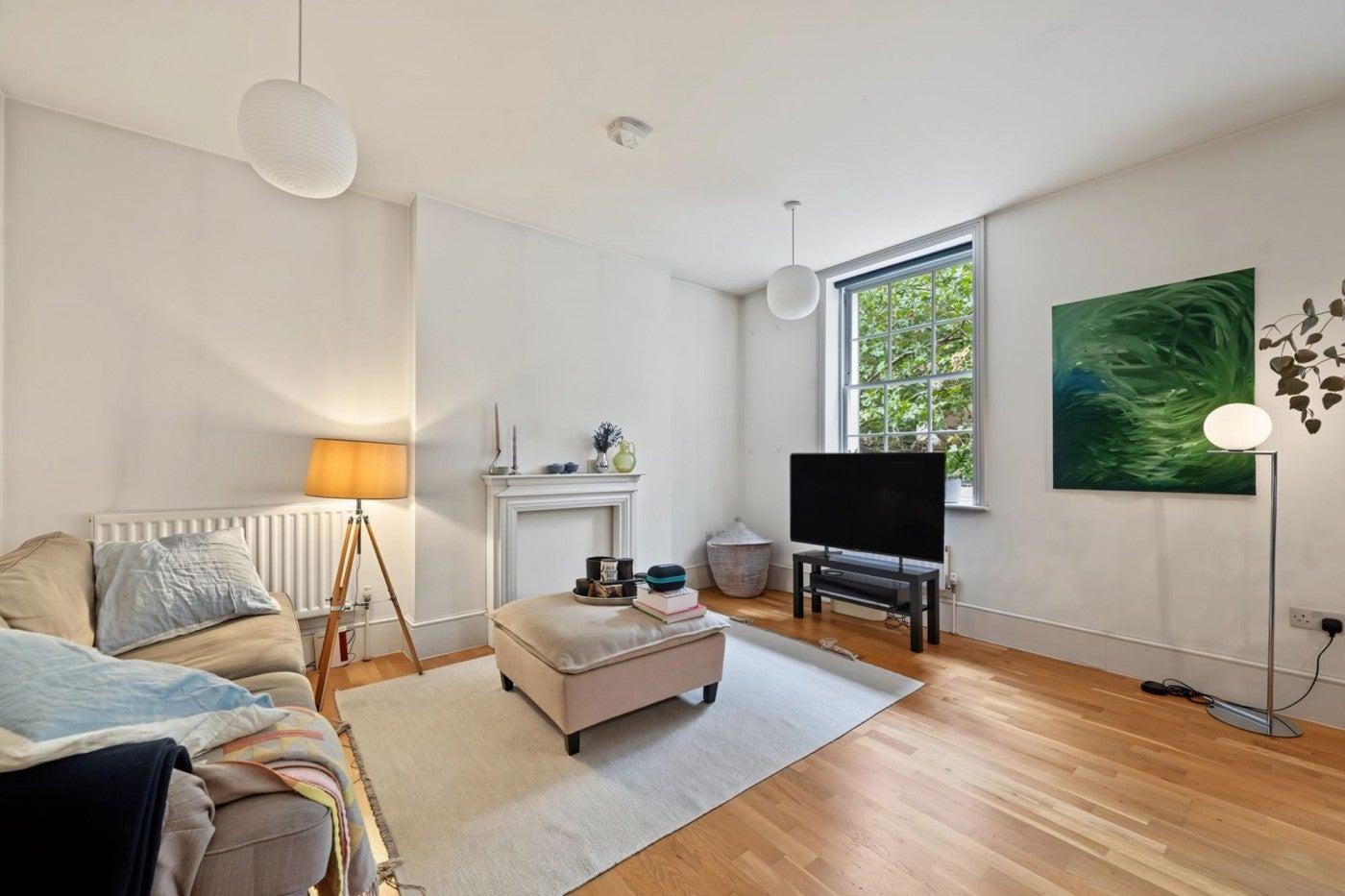 Flat Shaftesbury Avenue in Greater London