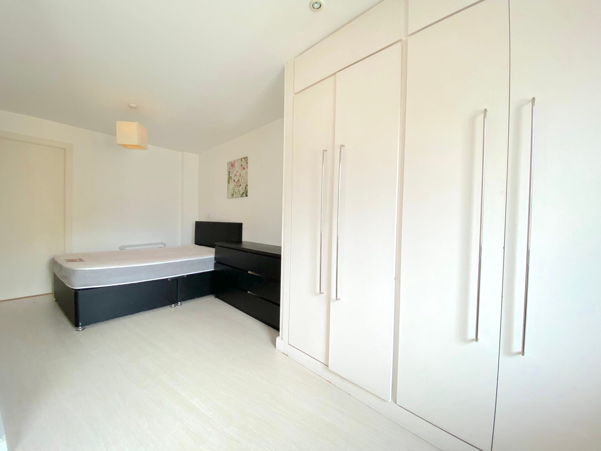 Flat Ingram Street in Leeds