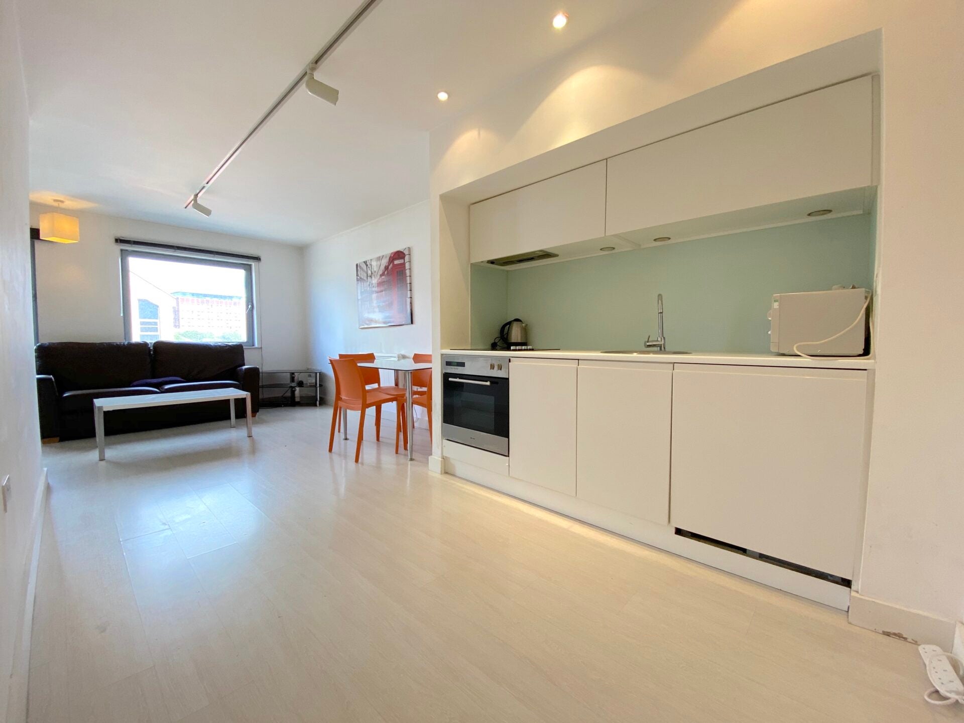 Flat Ingram Street in Leeds
