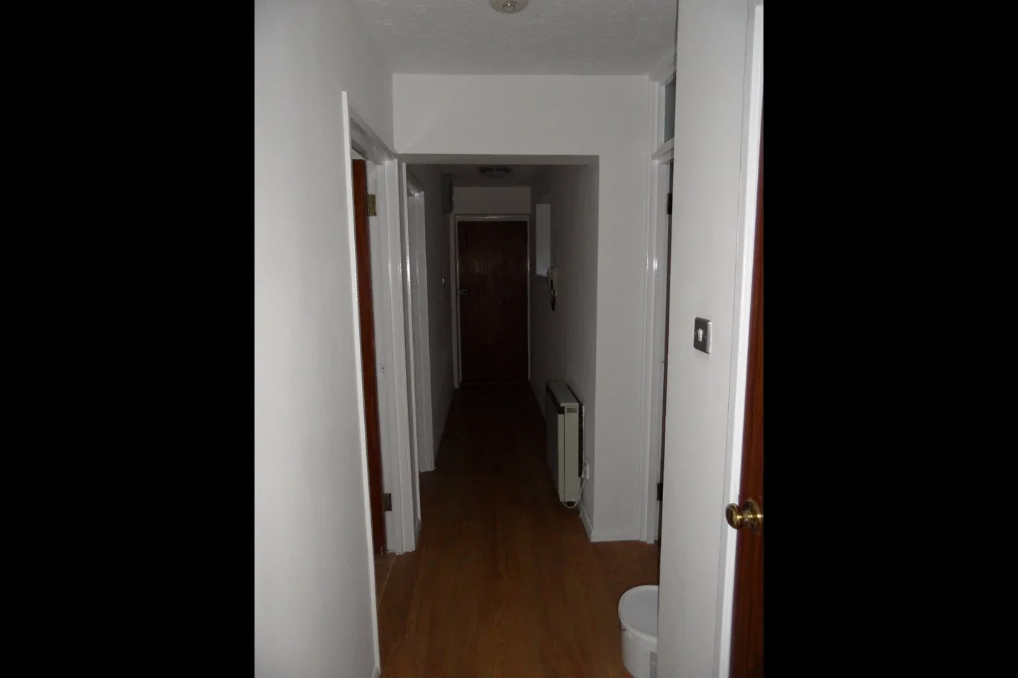 Flat Halifield Drive in Greater London