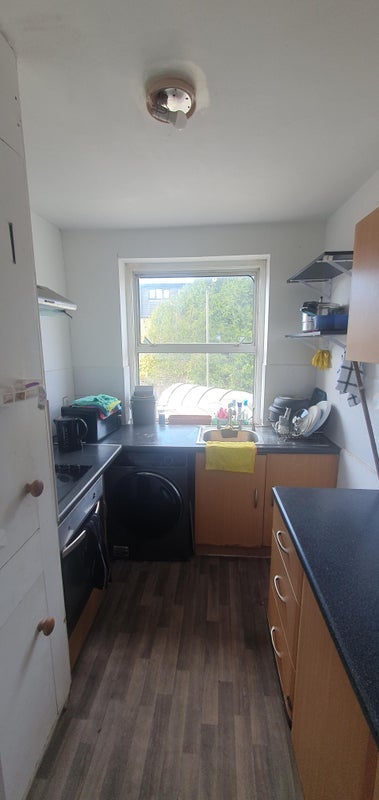 Room Ballards Lane in Greater London