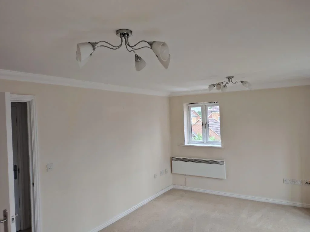 Flat Mallard Crescent in Borough of Swale