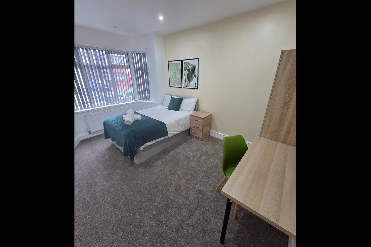 Room Hugh Road in Sandwell