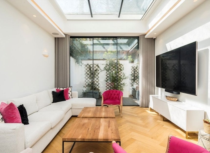 Flat Hampstead Hill Gardens in Greater London