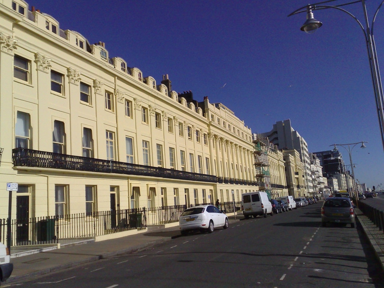 Flat Brunswick Terrace in Hove