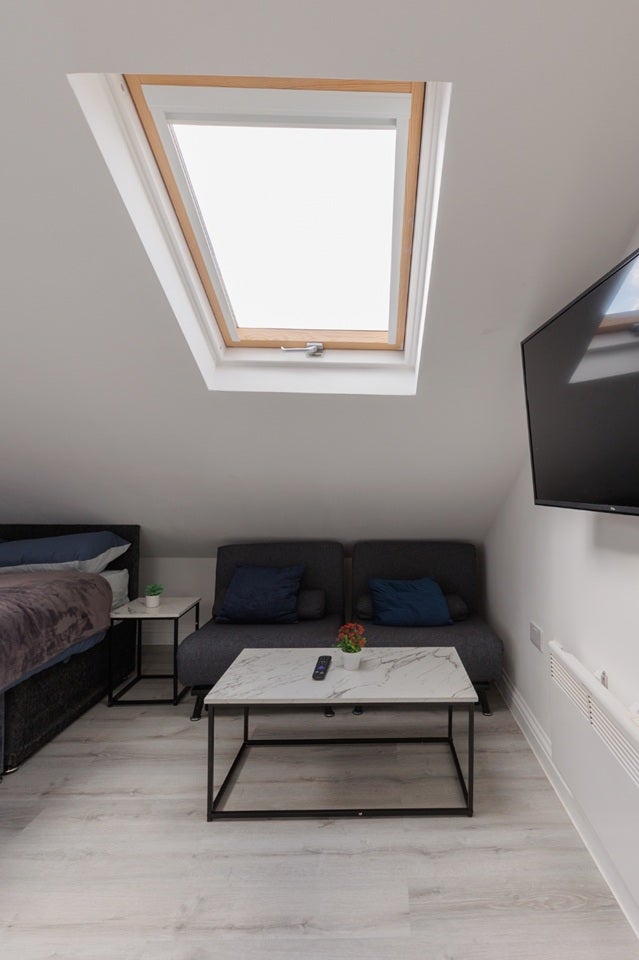 Flat Valnay Street in Greater London