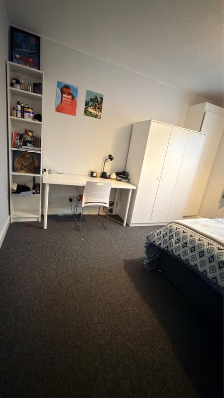 Flat Kingsland Avenue in Coventry