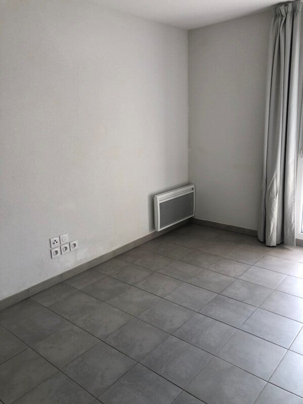 Flat Rue de Pîtres in Franqueville-Saint-Pierre