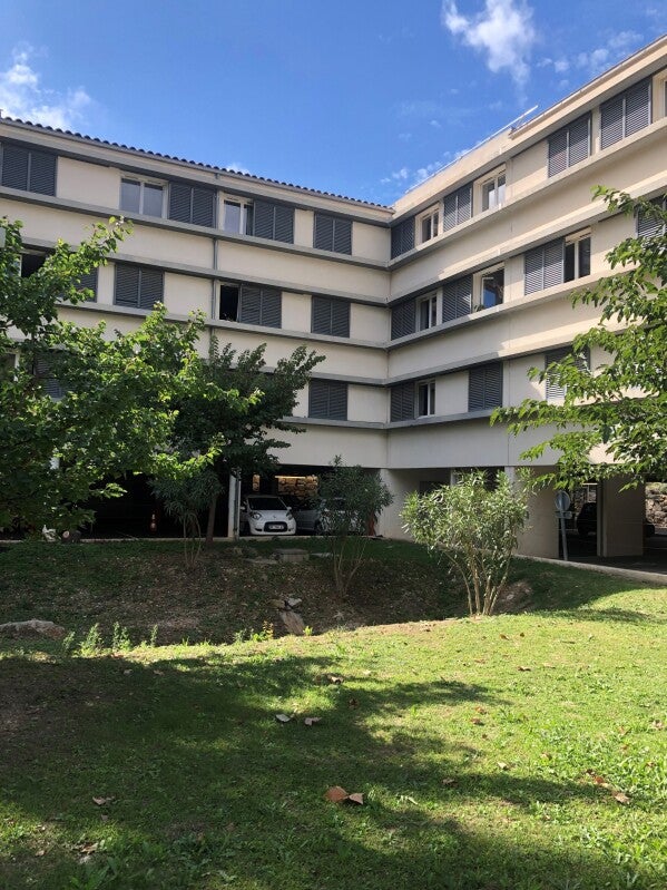 Flat Rue de Pîtres in Franqueville-Saint-Pierre