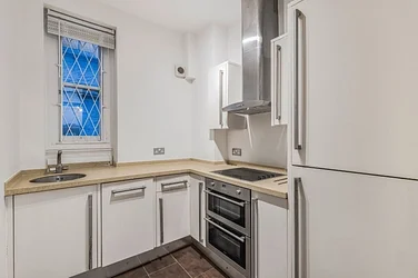House Maida Avenue in City of Westminster