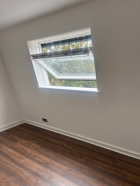 Flat Netherwood Road in Greater London