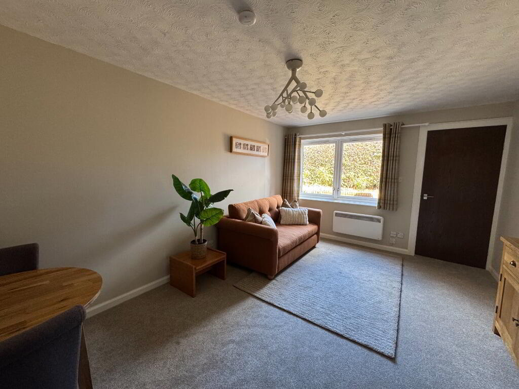Flat New Mart Road in City of Edinburgh