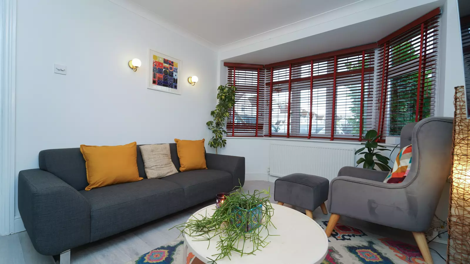 Flat Ingrams Close in Elmbridge