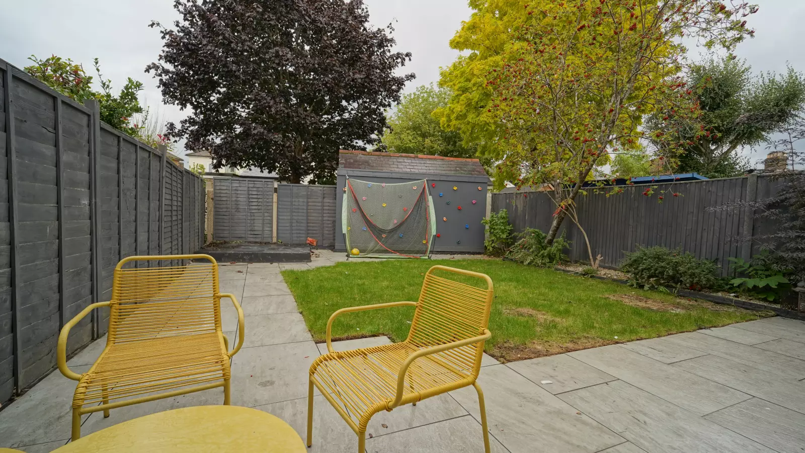 Flat Ingrams Close in Elmbridge