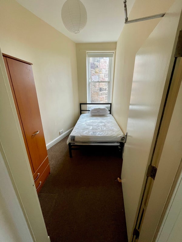 Room Dalmeny Street in City of Edinburgh