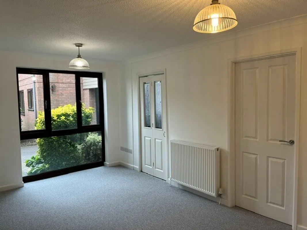 Flat Bicknell Gardens in Yeovil