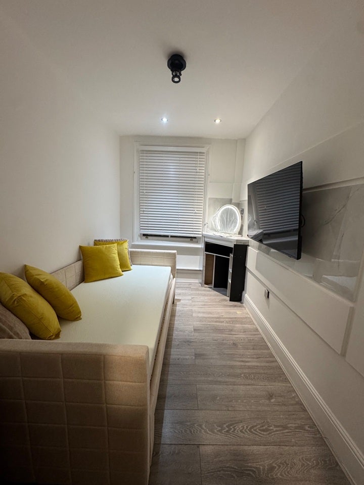 Flat Gaywood Street in Greater London