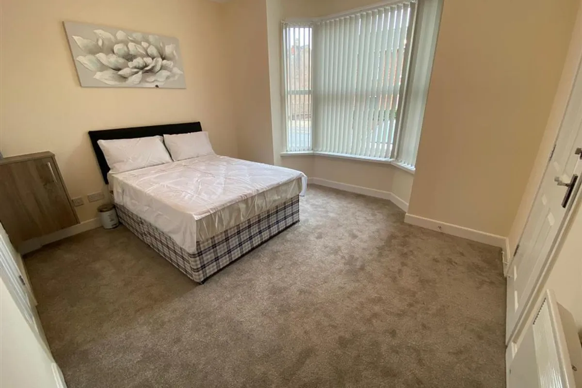 Room Chester Road North in Wyre Forest