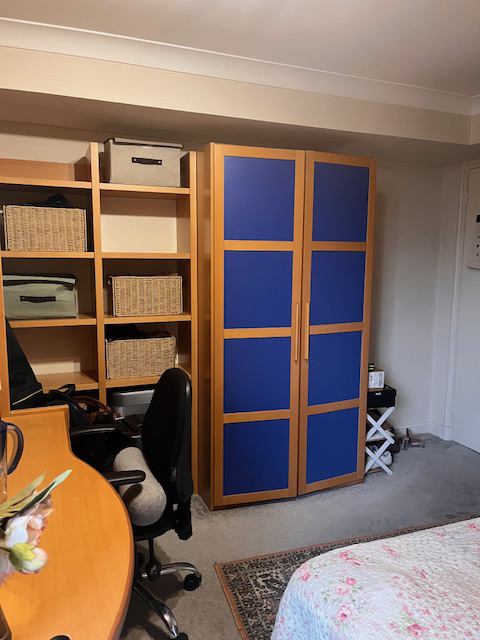 Room Asher Way in Greater London