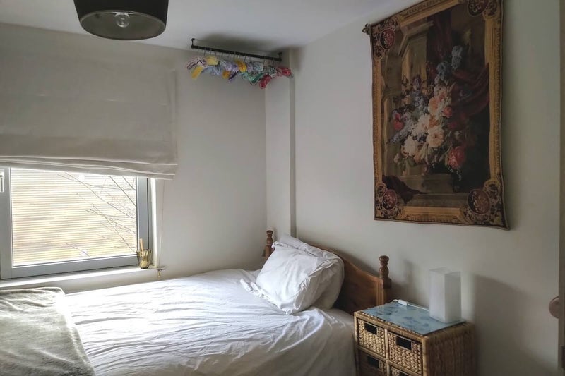 Room Gascony Place in Greater London