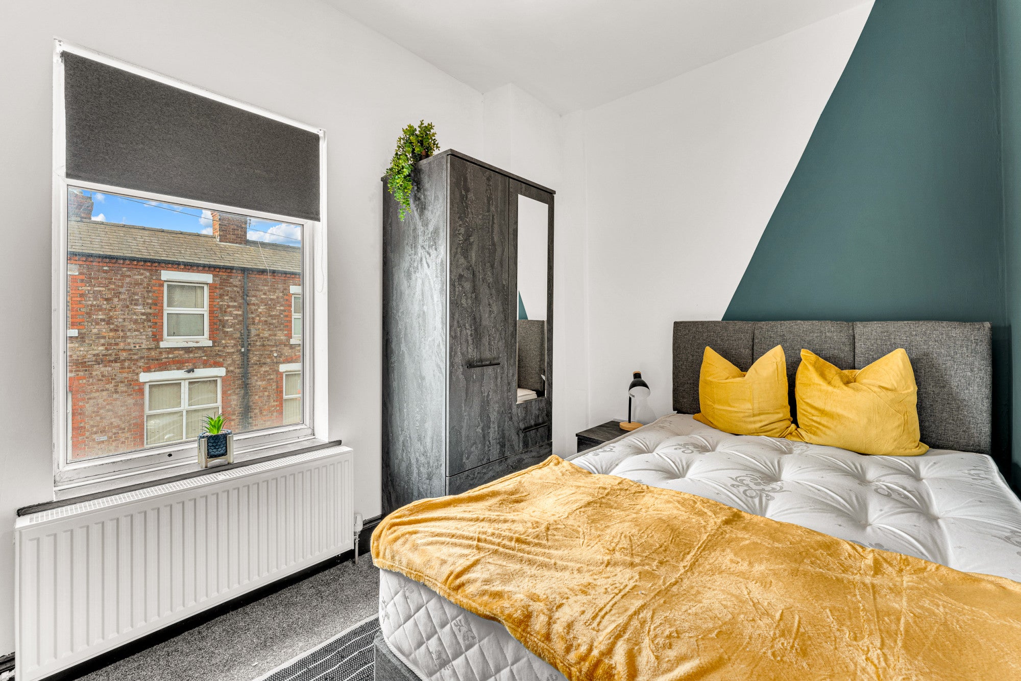 Room Wilkinson Street in Warrington