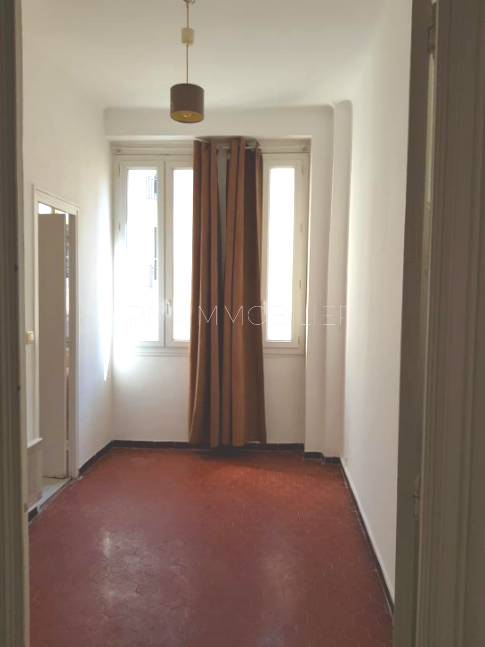Flat Rue Jaubert in Marseille