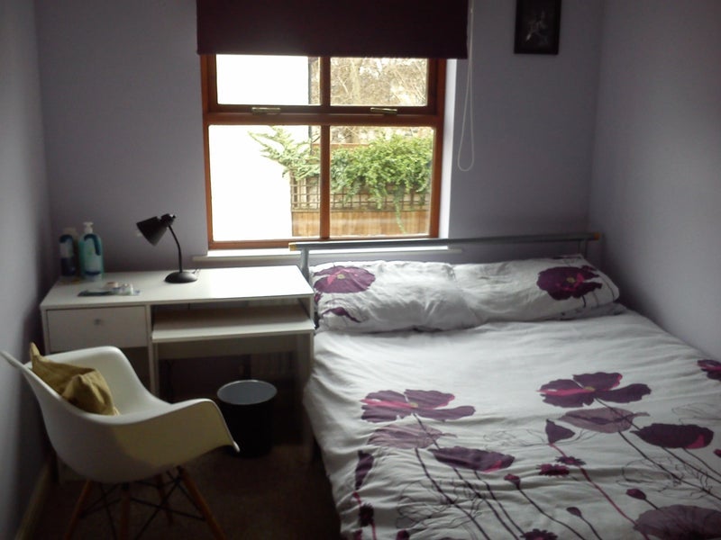 Room Wetherell Road in Greater London