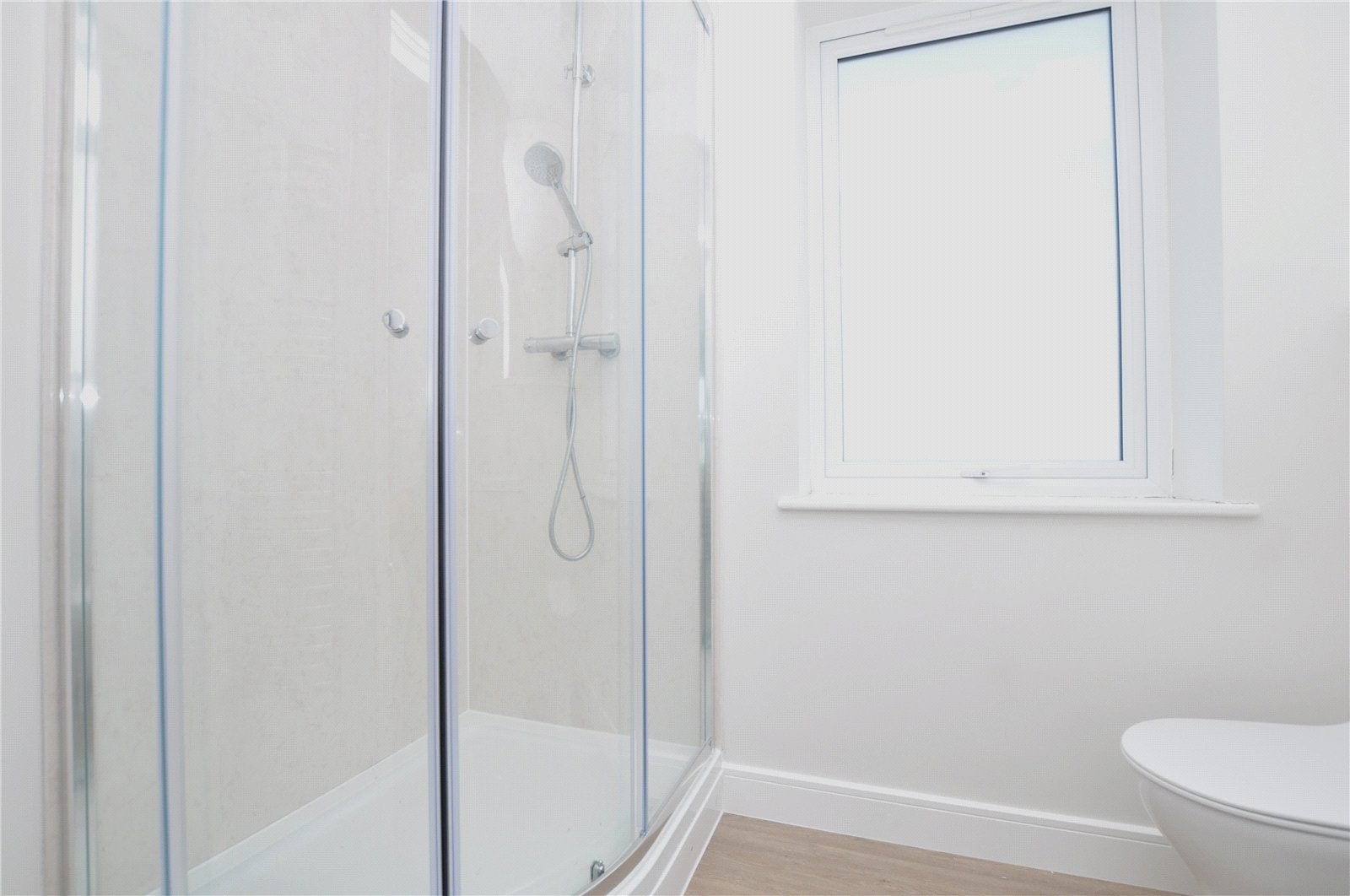Flat Victoria Road in Rushmoor