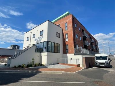 Flat Mumby Road in Gosport