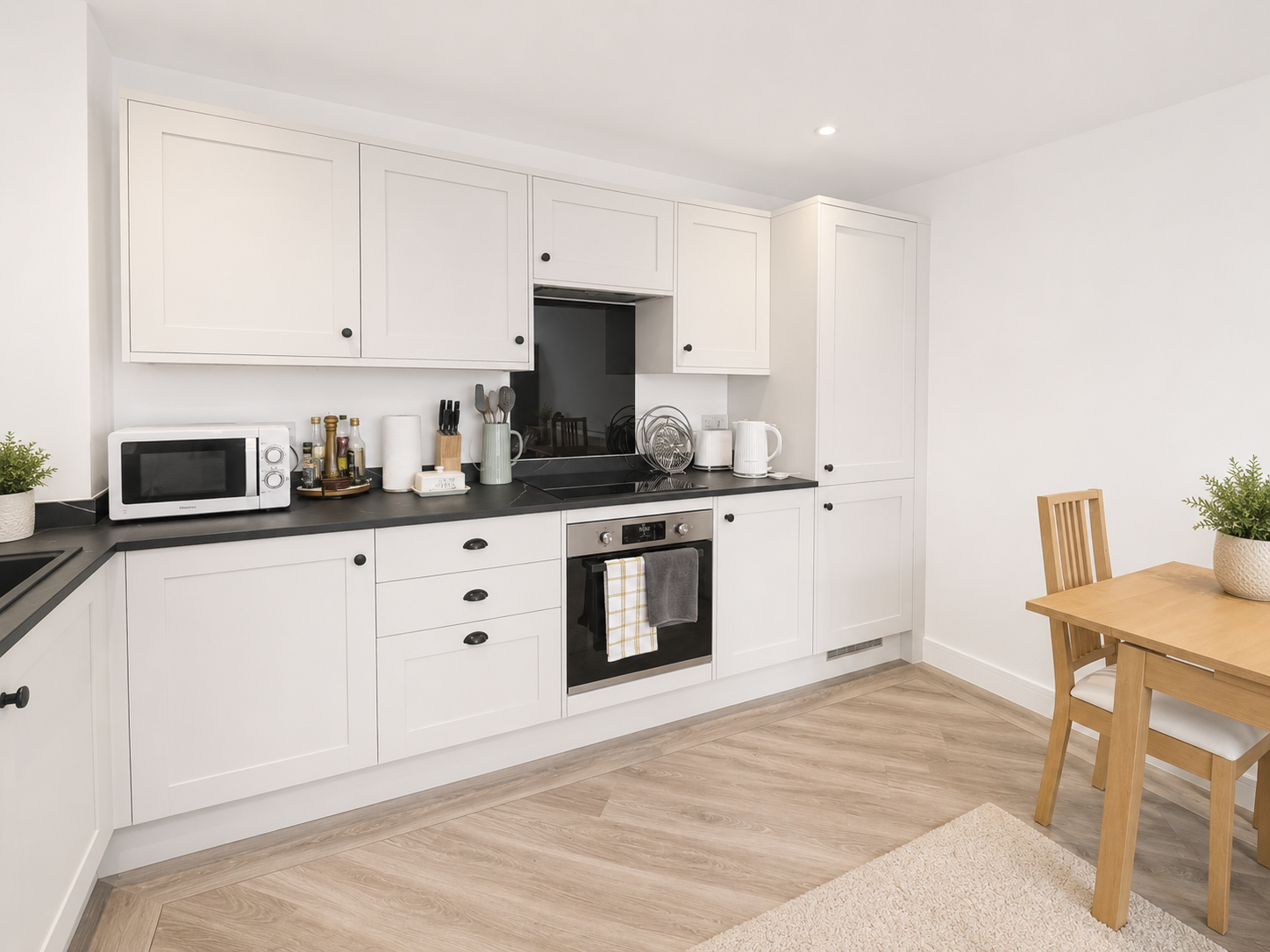 Flat Mumby Road in Gosport