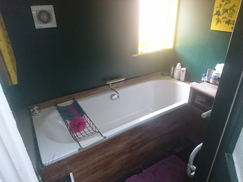 Room Plato Road in Greater London