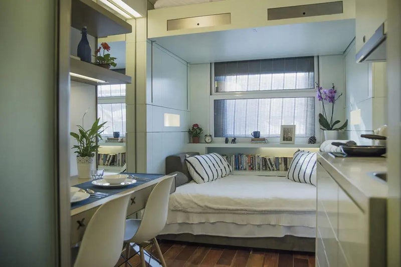 Room Chalk Farm Road in Greater London