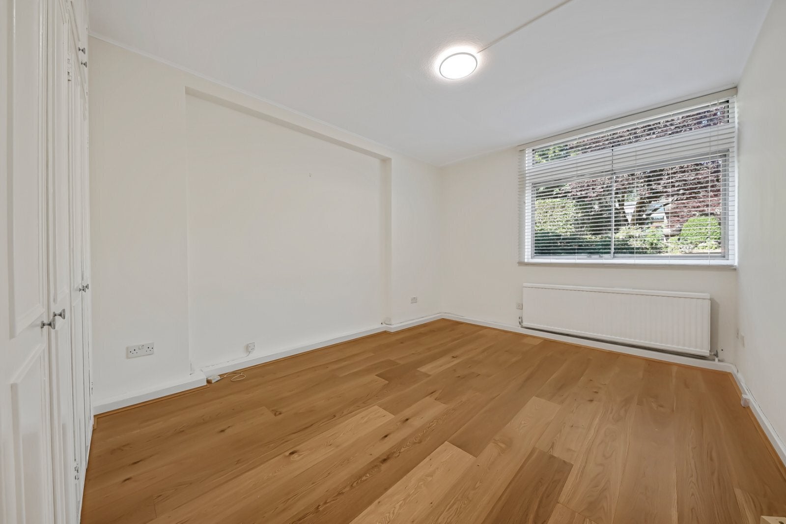 Flat Redington Road in Greater London