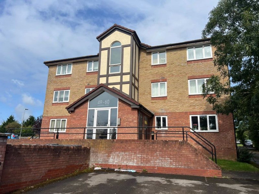 Flat Palmers Leaze in Bristol