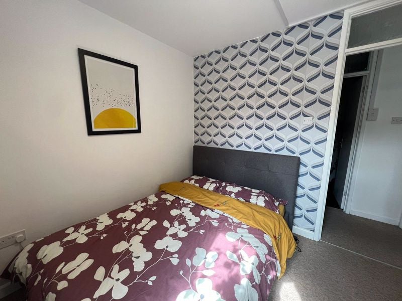Flat Palmers Leaze in Bristol