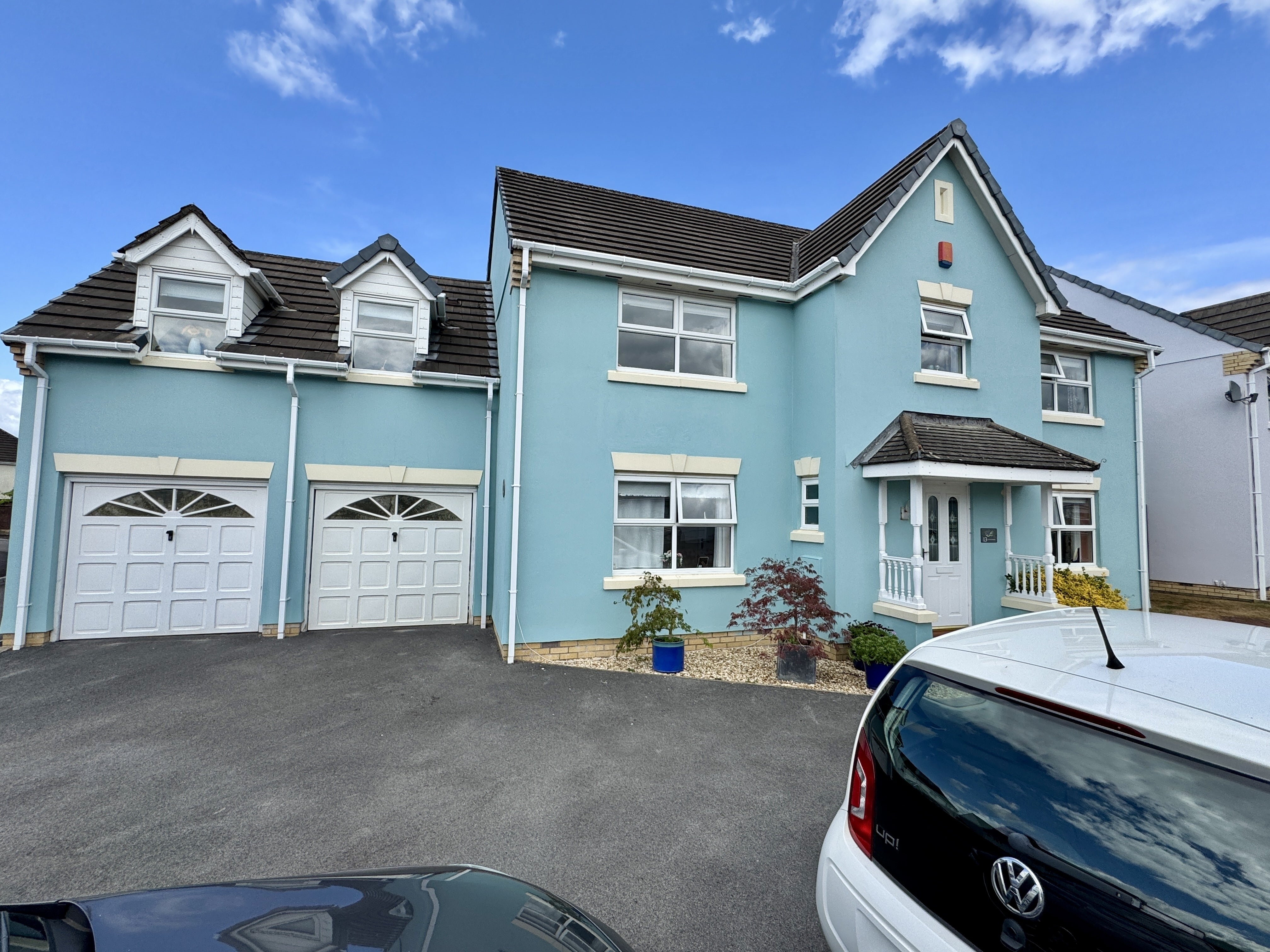 House Clos yr Onnen in Abergwili