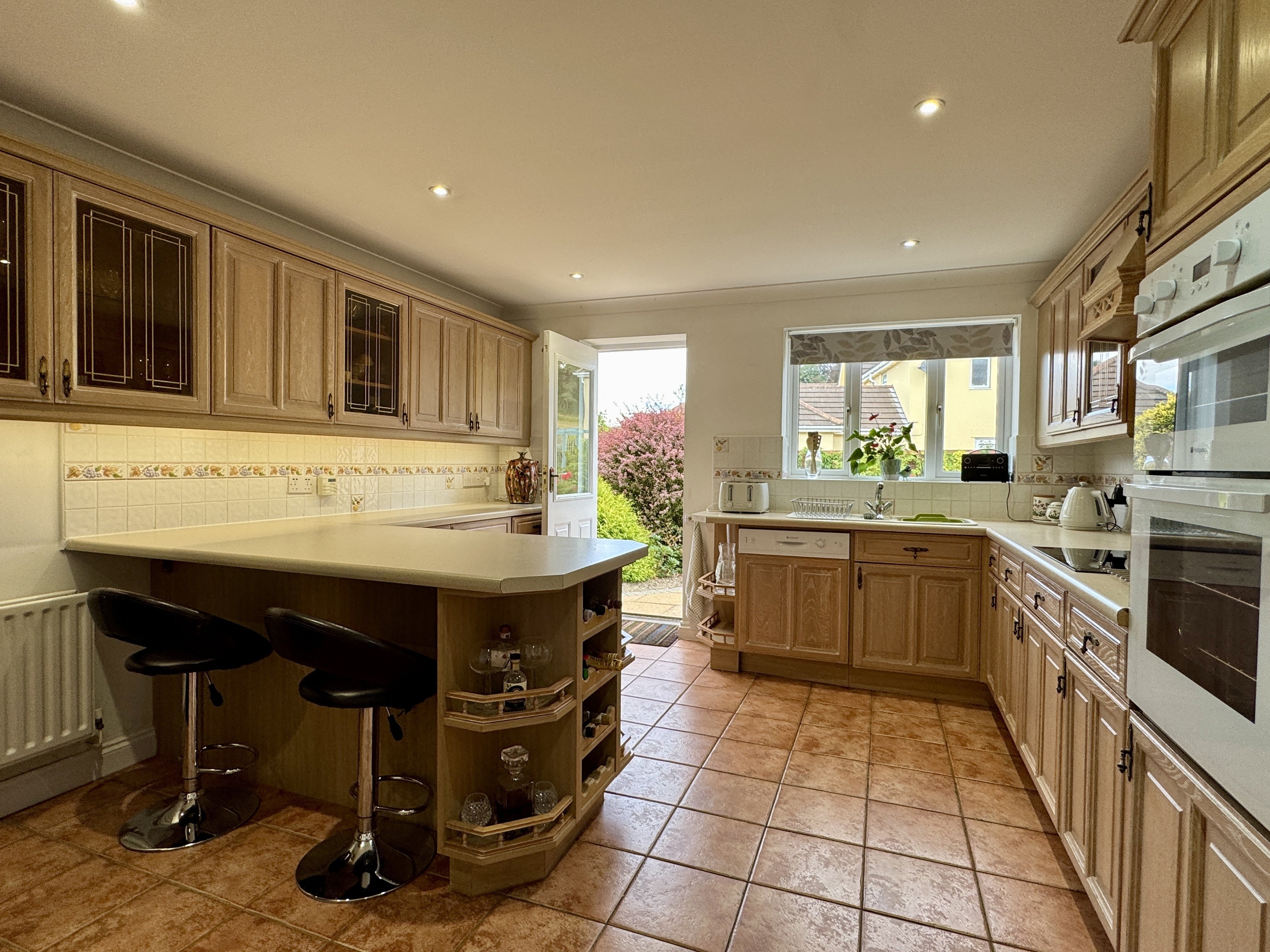 House Clos yr Onnen in Abergwili