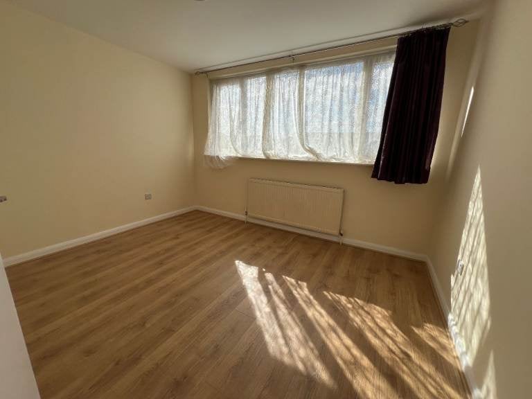 House Hertsmere Road in Greater London