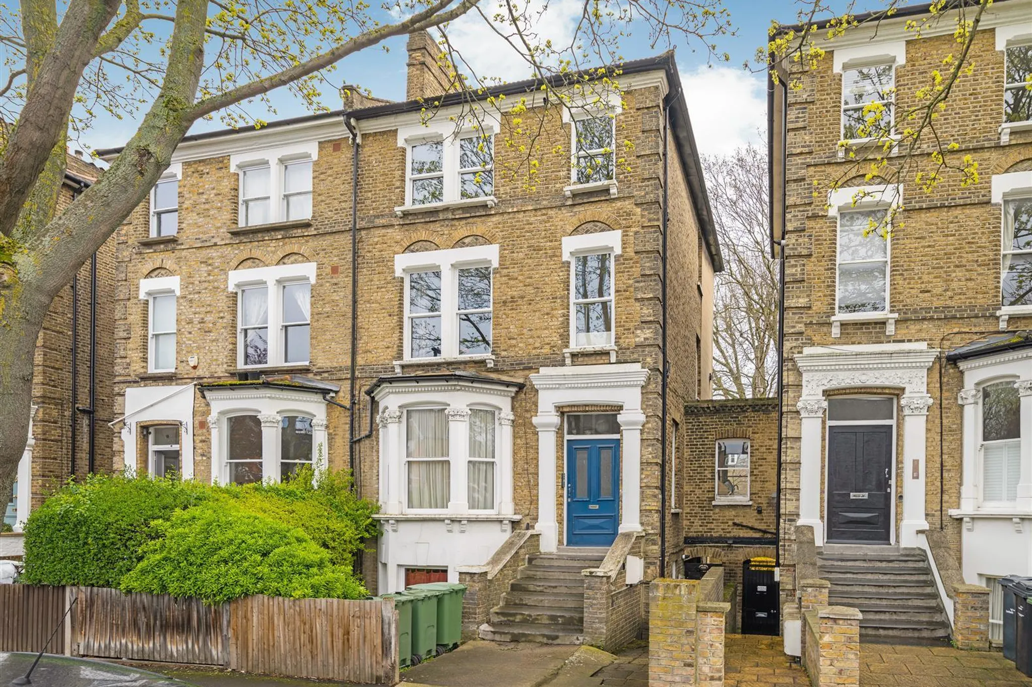 House Carson Road in Greater London
