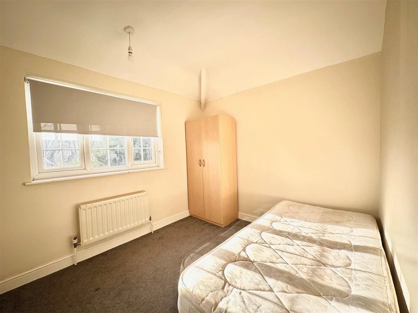 Flat East End Road in Greater London