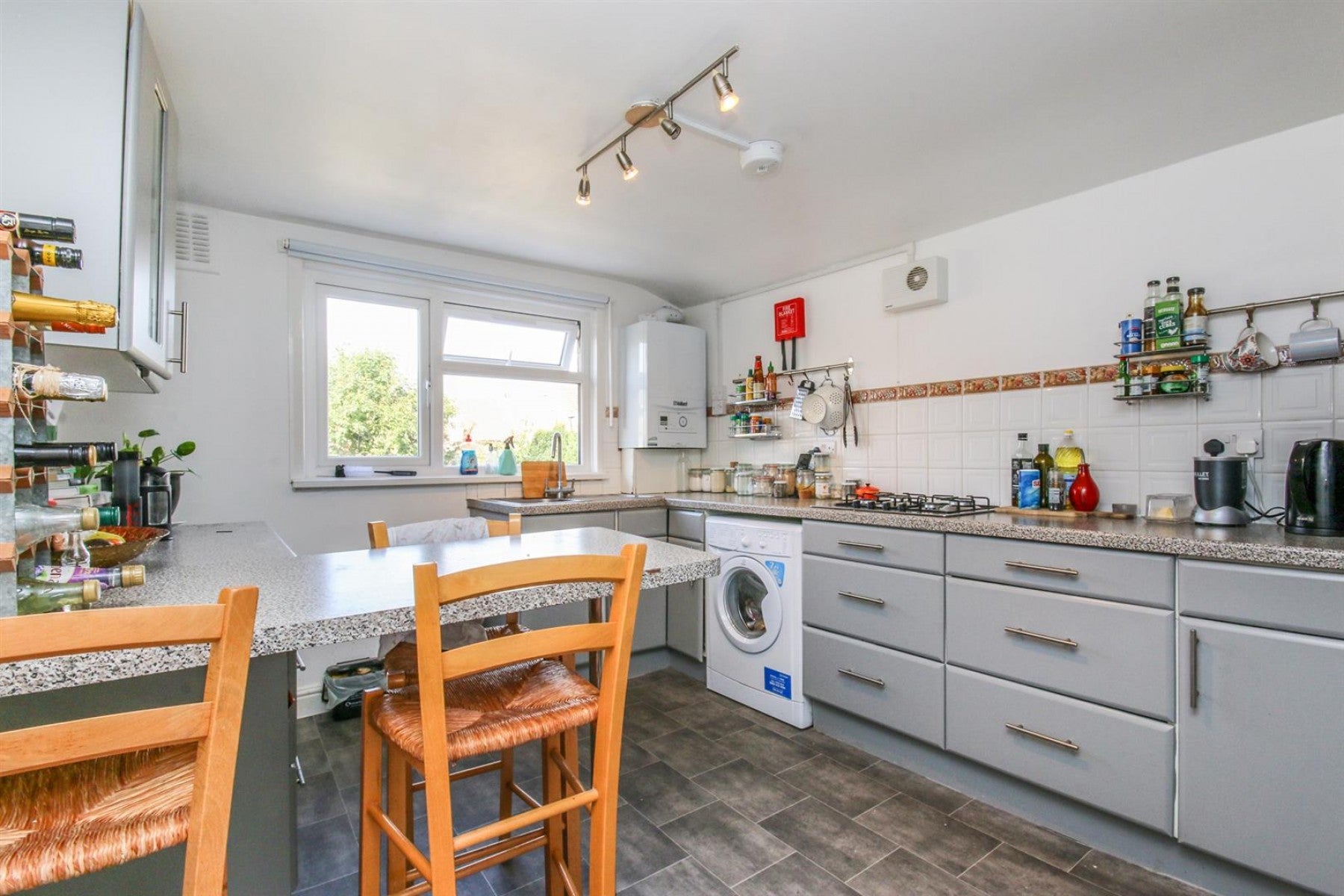 Flat Lorne Road in Greater London