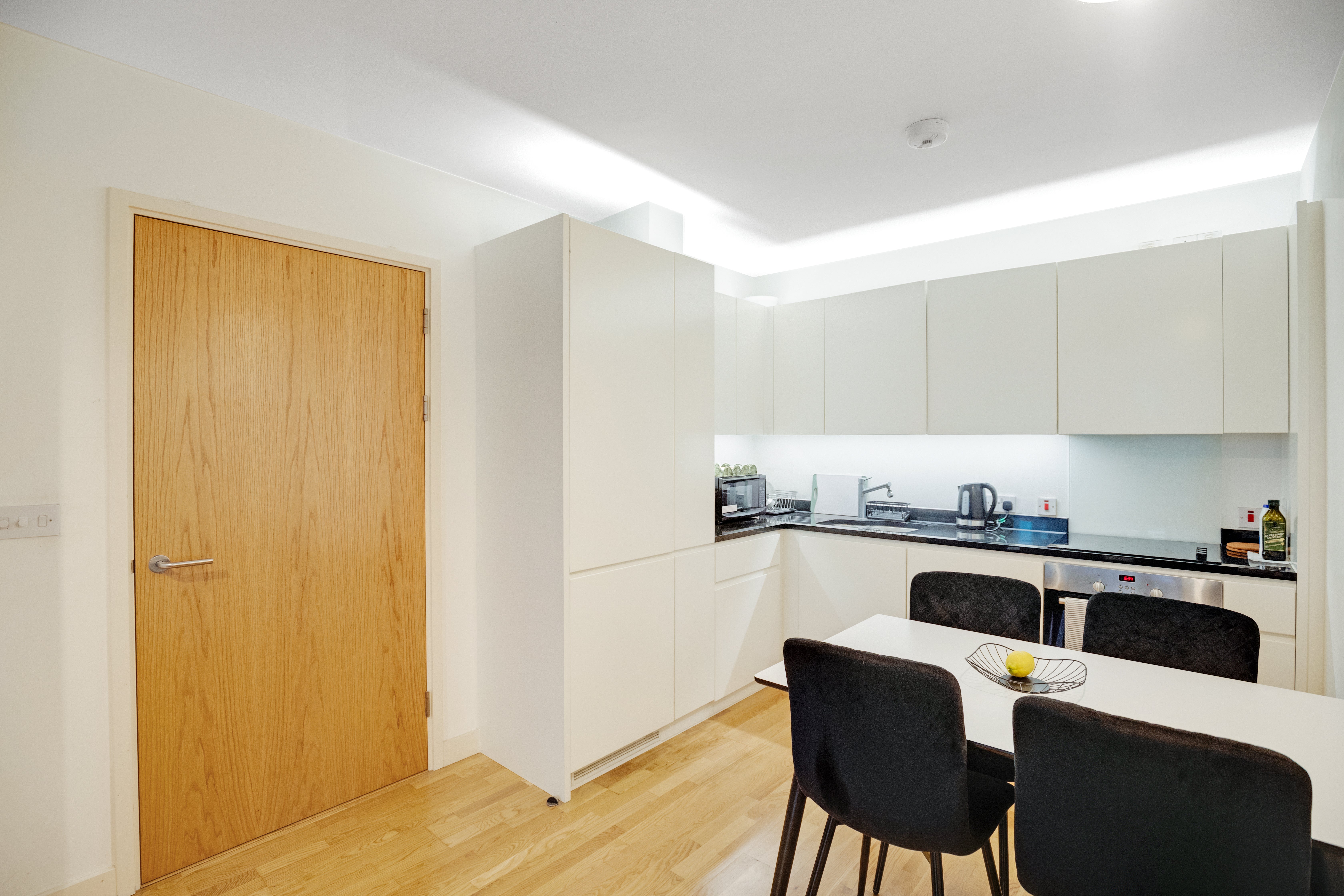 Flat Amelia Street in Greater London
