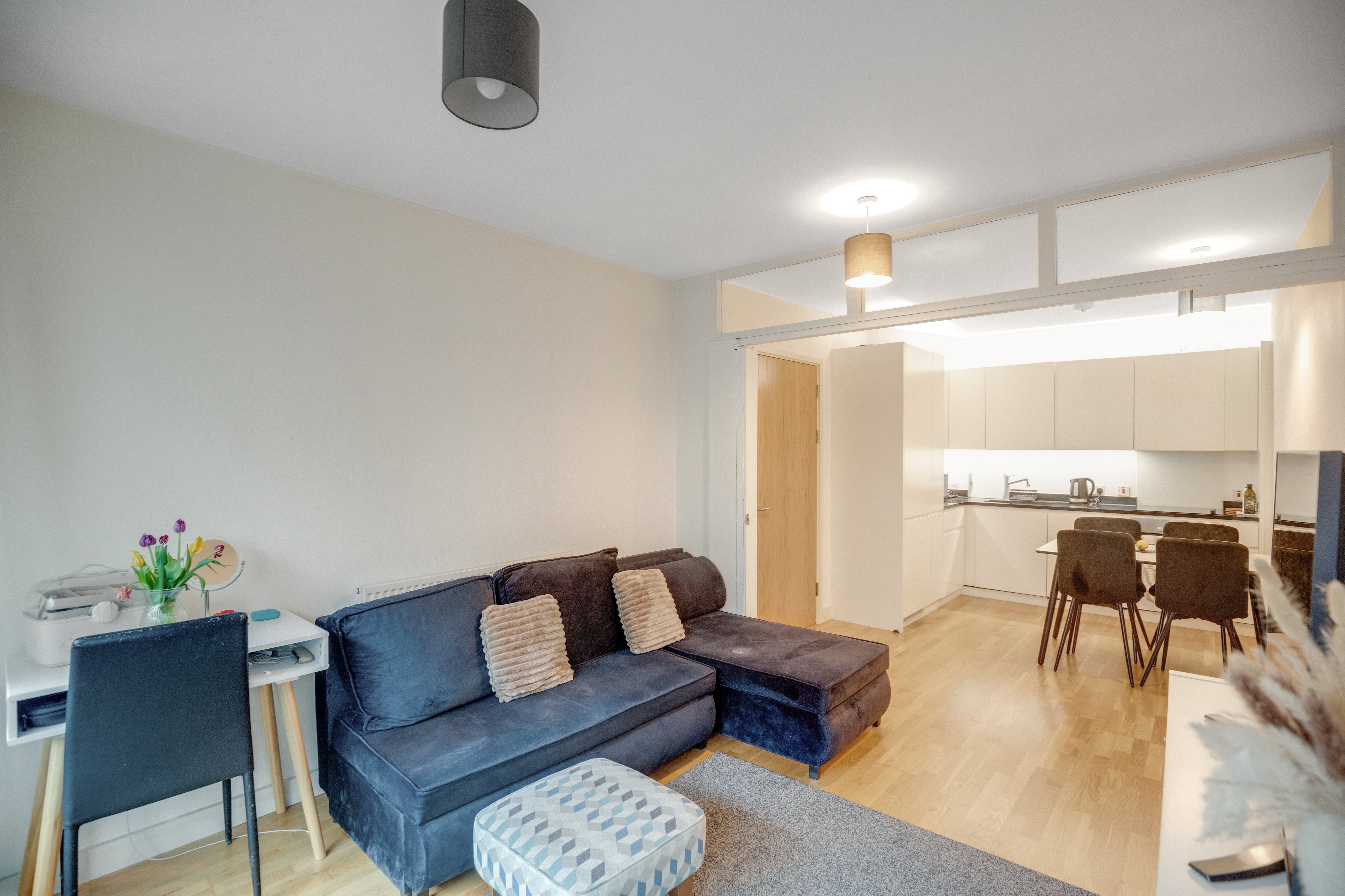 Flat Amelia Street in Greater London