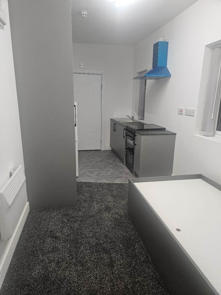 Flat Swan Square in Stoke-on-Trent