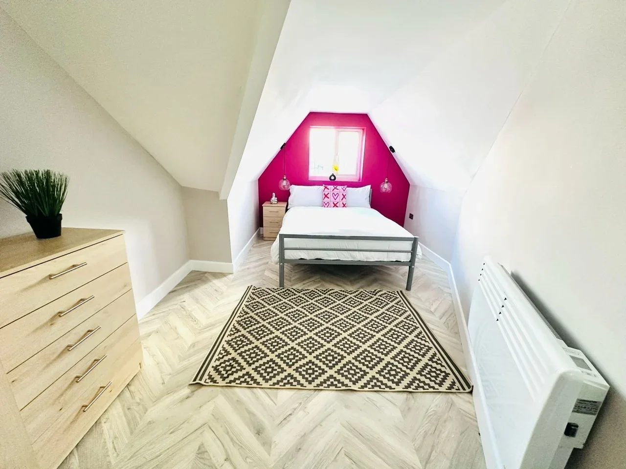 Flat London Road in Greater London