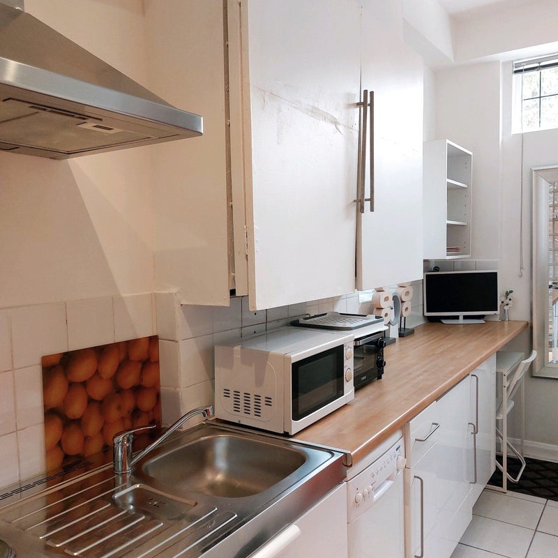 Room Coniston Road in Greater London